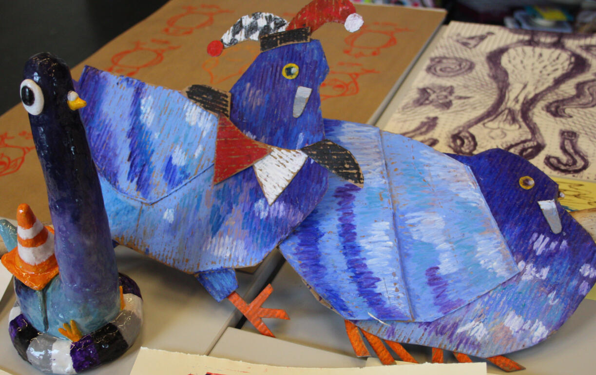 Pigeons (clay and oil pastels on cardboards)